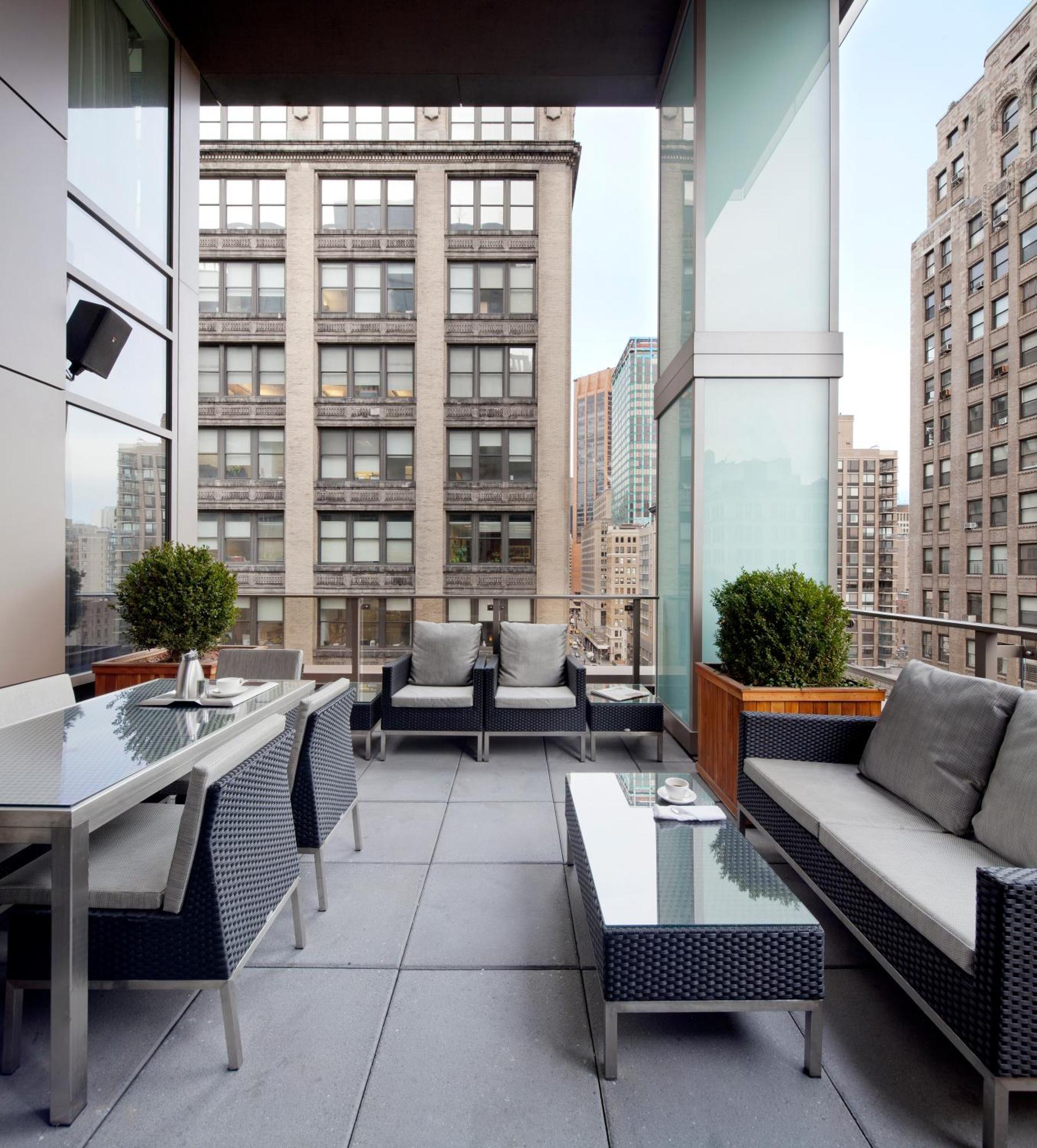 Royalton Park Avenue Hotel New York Exterior photo The terrace of a duplex penthouse