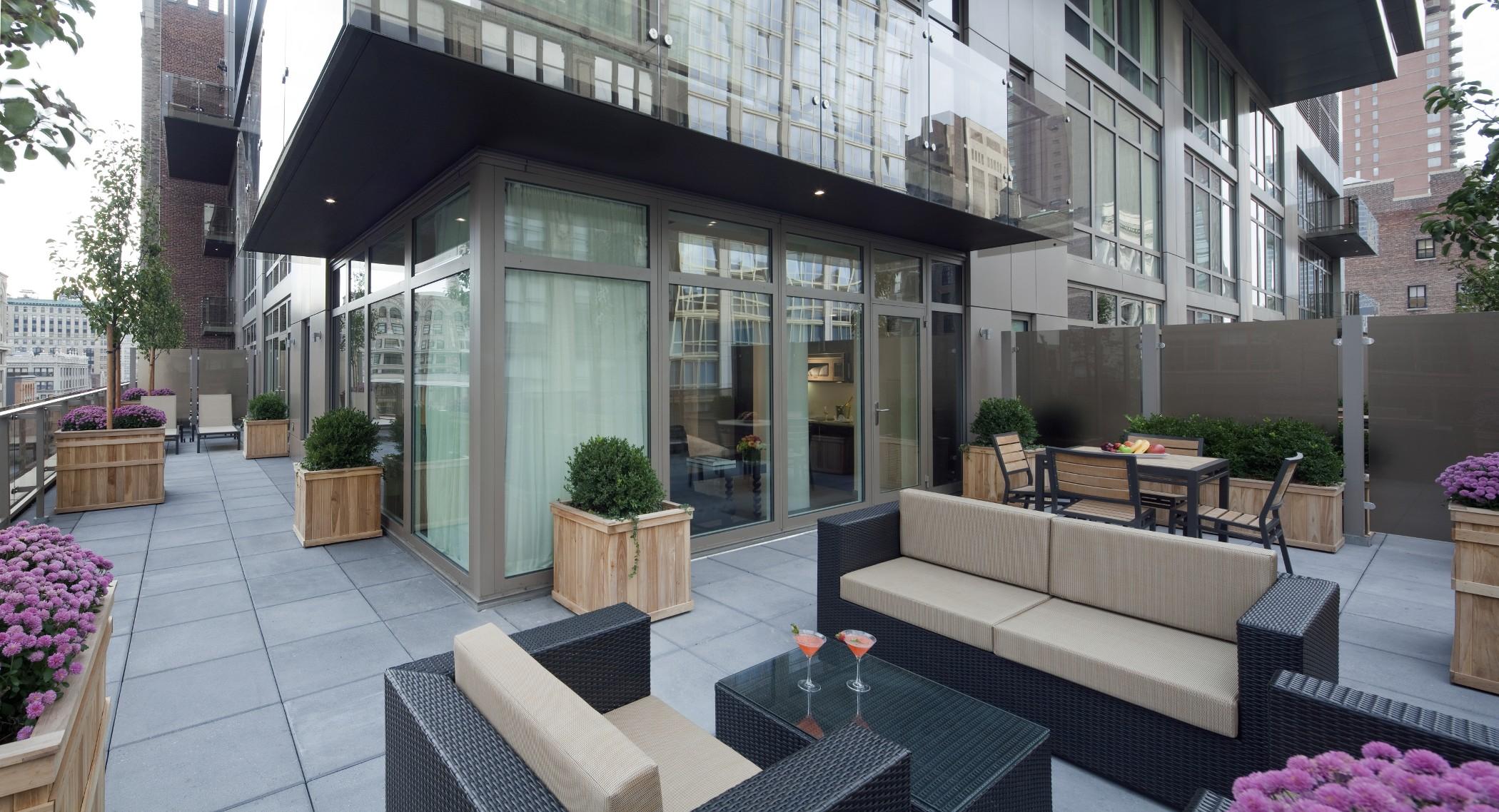 Royalton Park Avenue Hotel New York Exterior photo The outdoor terrace