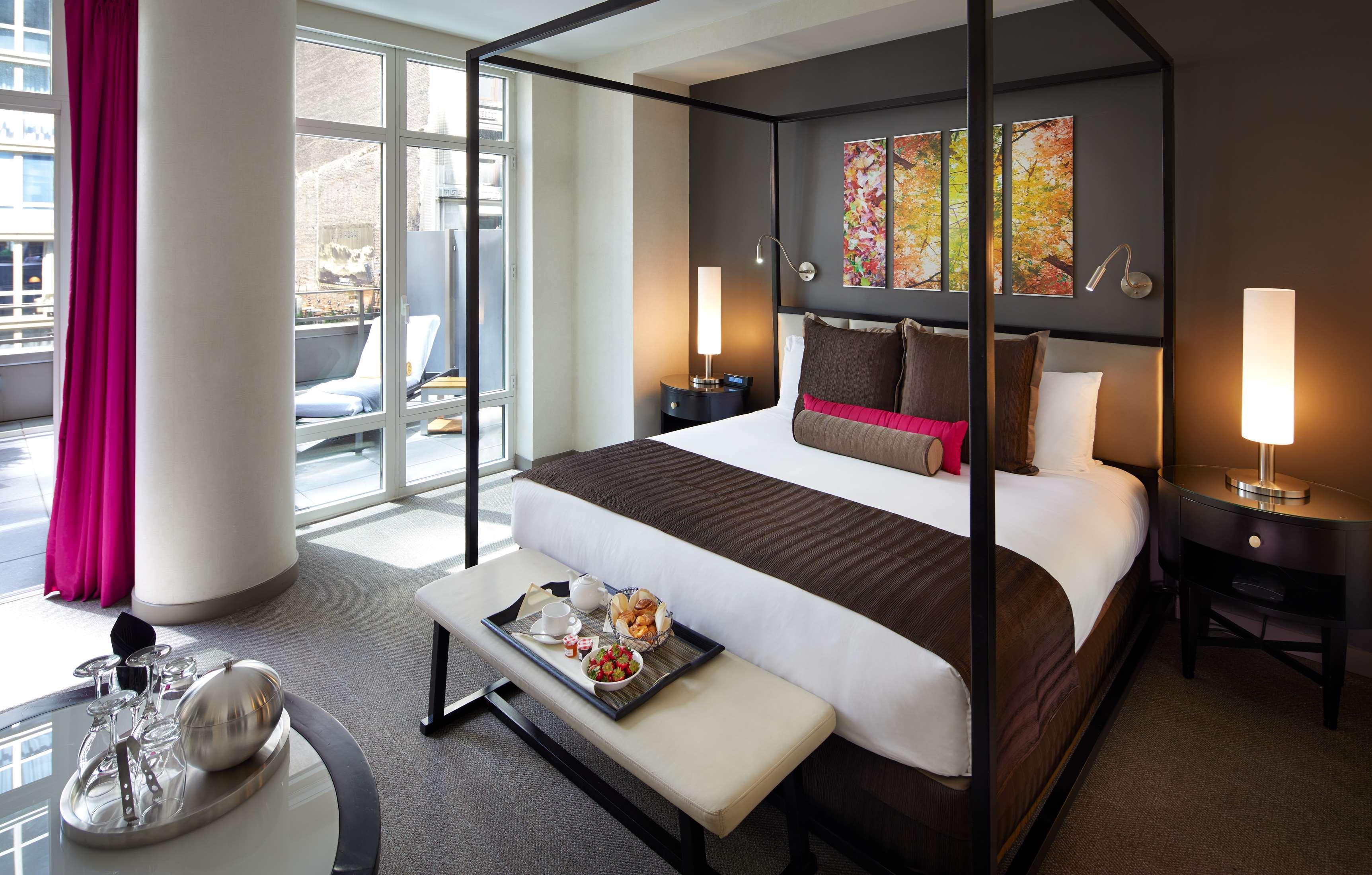 Royalton Park Avenue Hotel New York Exterior photo A bedroom at the Mandarin Oriental Washington DC