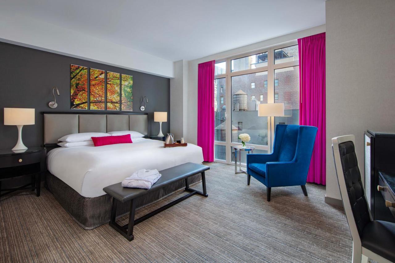 Royalton Park Avenue Hotel New York Exterior photo A guest room at the Hotel Commonwealth